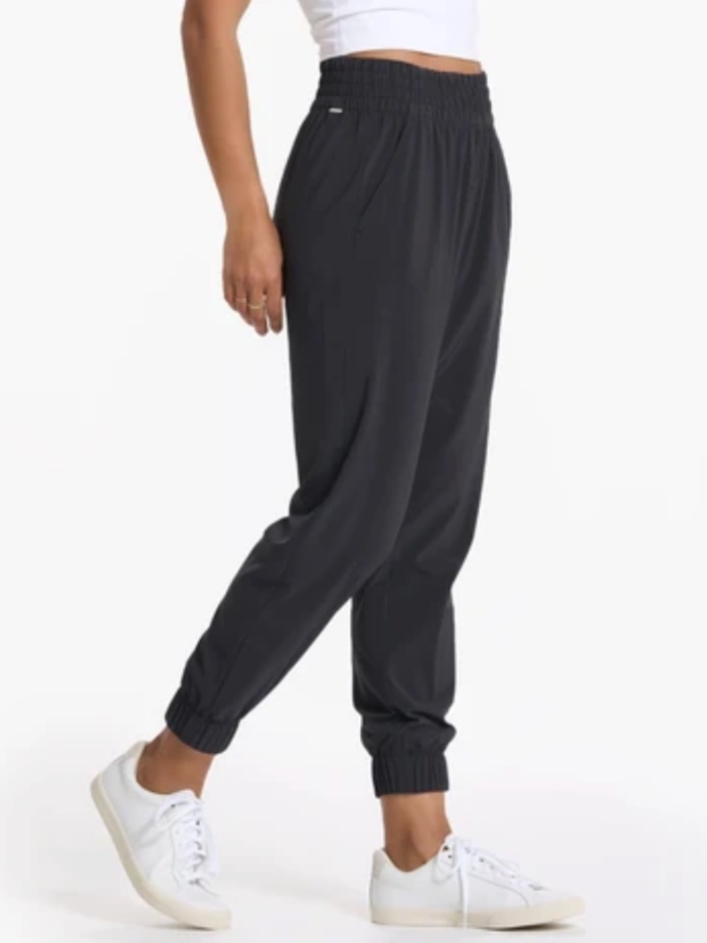 VUORI VILLA JOGGER - SIZE LARGE